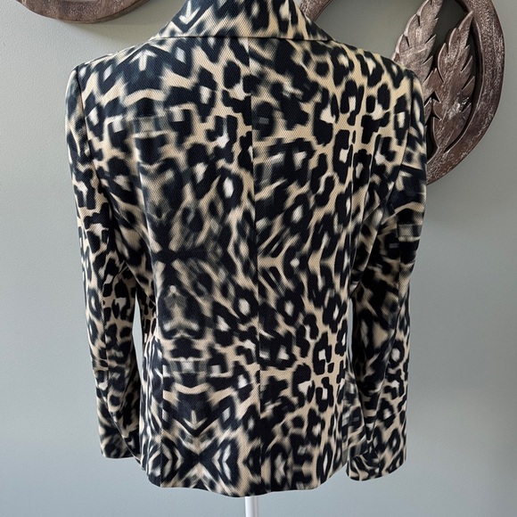 Escada Black and Cream Leopard Print Blazer size 42 or US12 - Picture 5 of 6